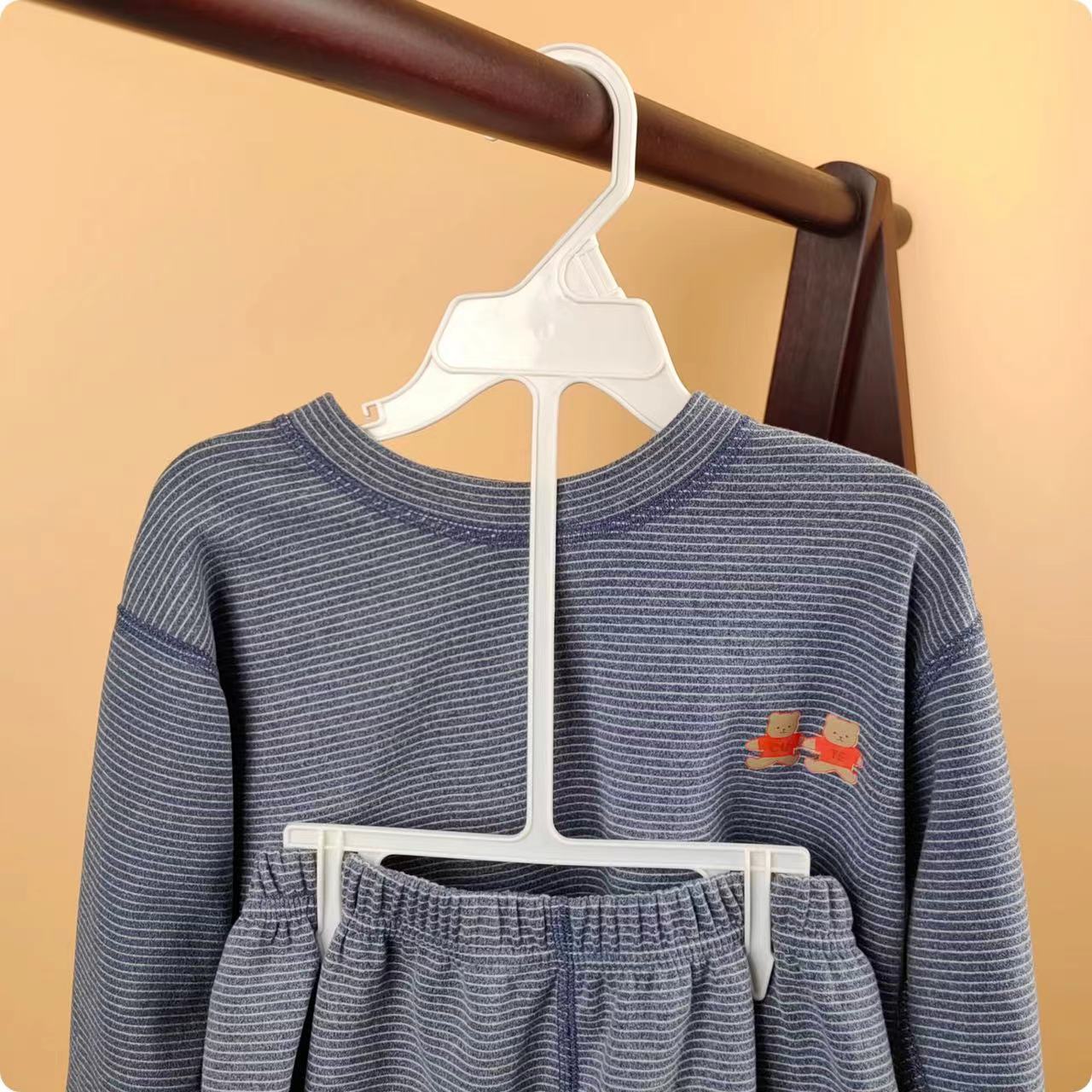 Baby Clothing Display Stand - 10 шт. Детские пластиковые вешалки для