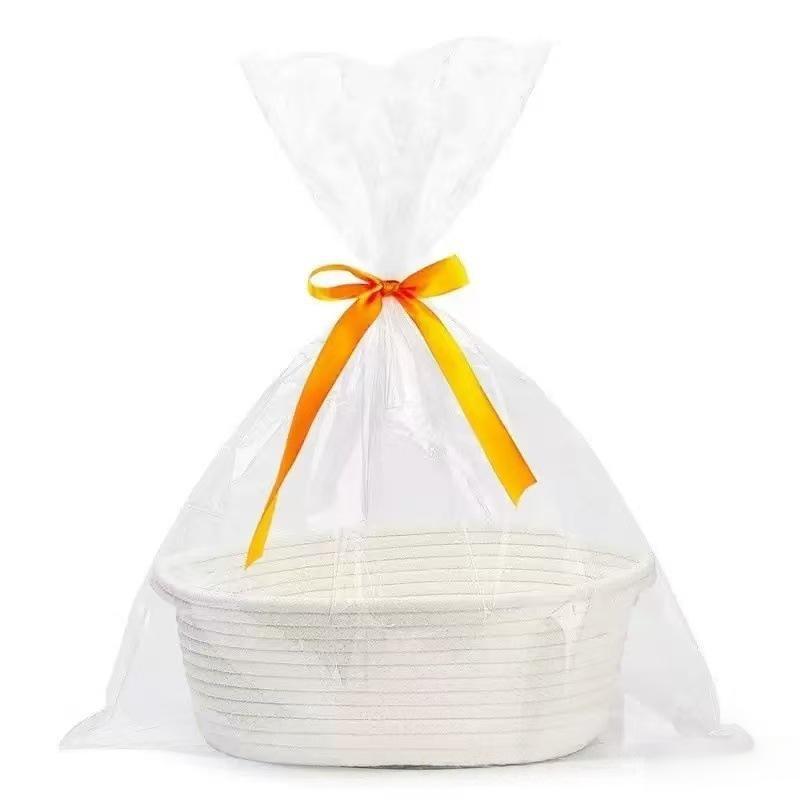 Baby Clothing Basket - Плетеная корзина с подарочными пакетами, лентами,